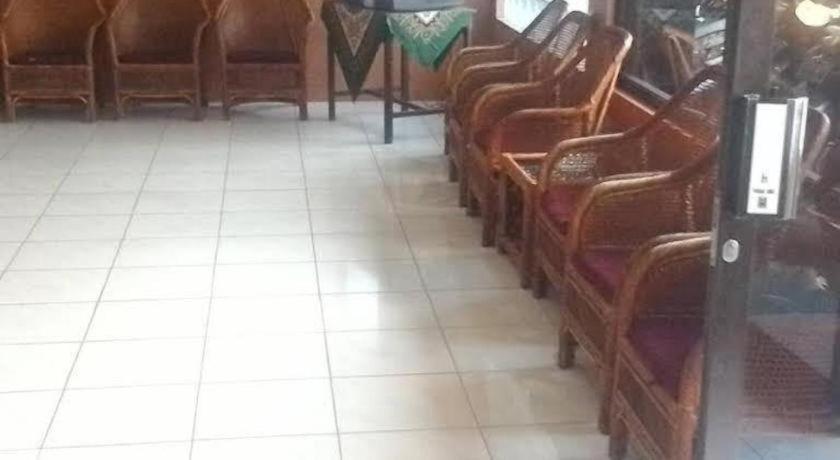 Hotel Tosari Malang Extérieur photo