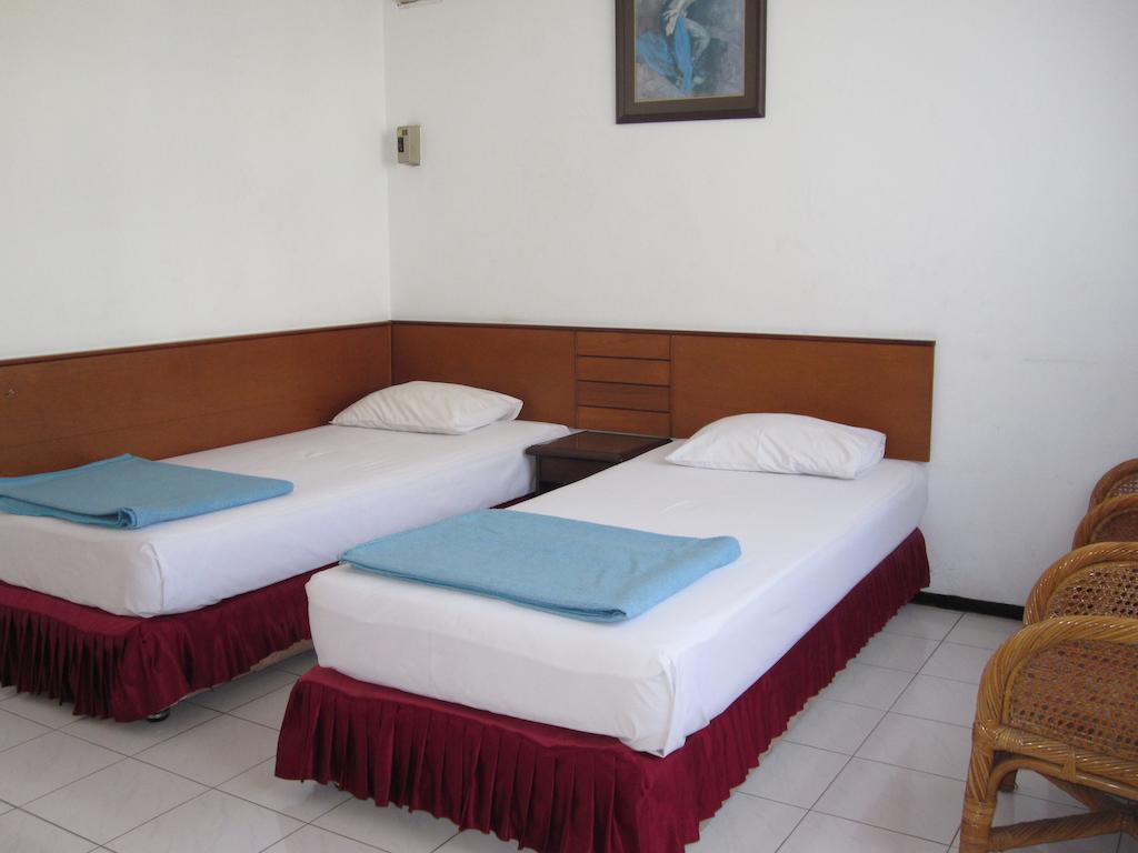Hotel Tosari Malang Chambre photo